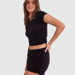 Chill V Front Short - Black -brasnthings shop chill v front short black 01440201 6