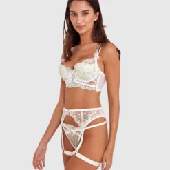 Enchanted A Daisy Summer Suspender - Ivory