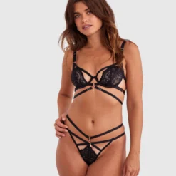 Night Games Bleeding Hearts Soft Cup & Mini V Set - Black