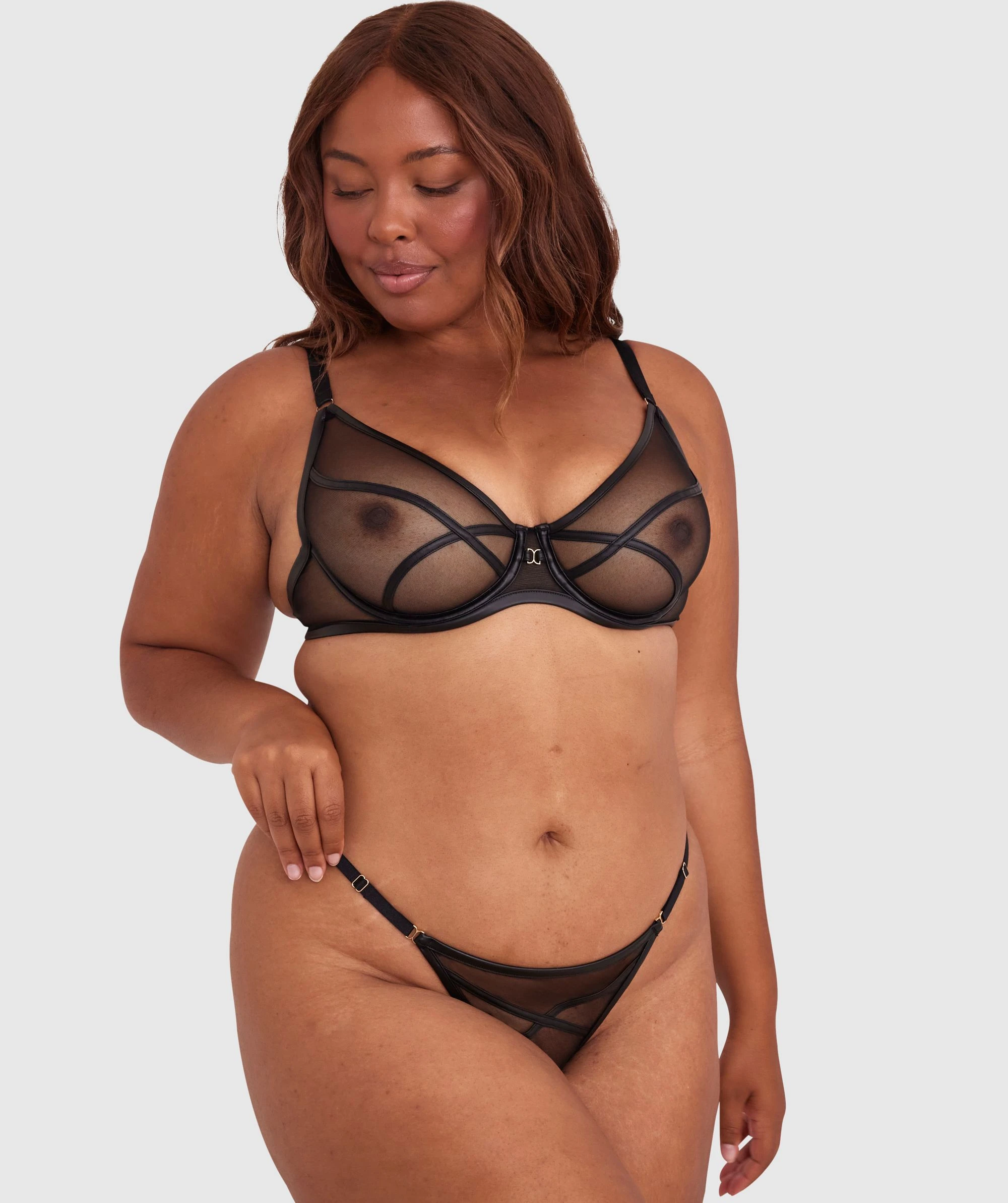 Night Games Simply Sexy Underwire & Mini V Set - Black 5 Night Games Simply Sexy Underwire & Mini V Set - Black - Image 5