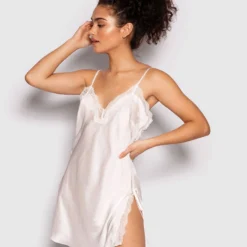 Samantha Slip - Ivory